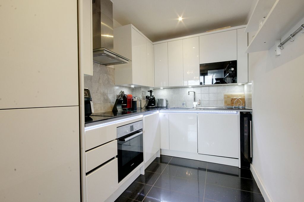 Property photo 3 of 9 Sphere Kitch