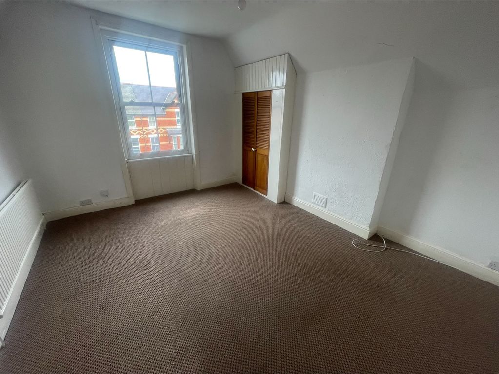 Property photo 3 of 5