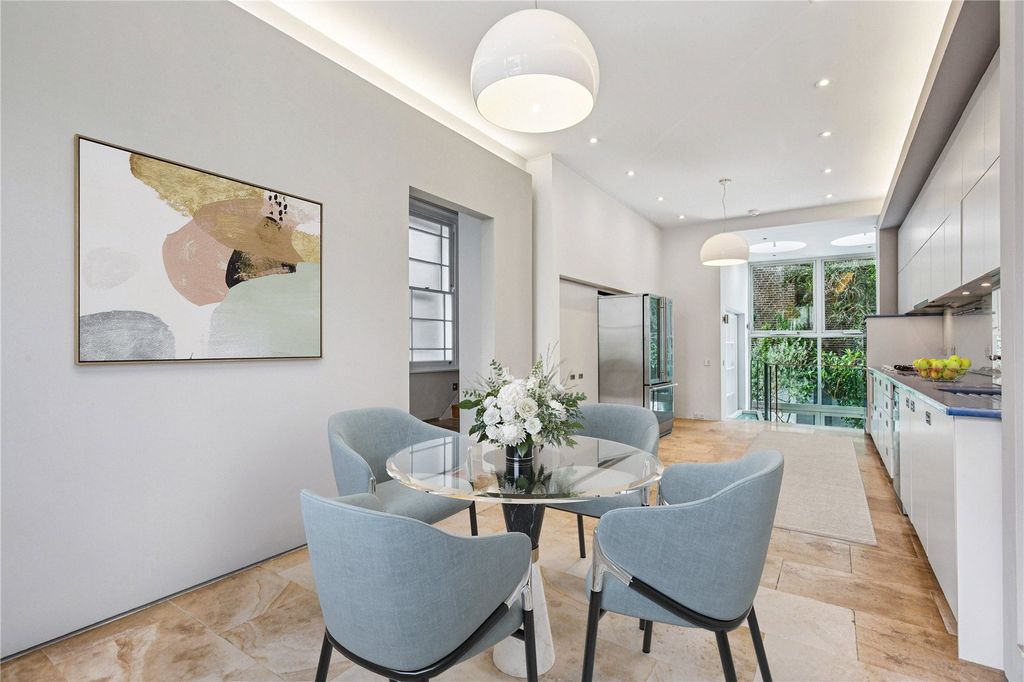 Property photo 2 of 17 Picture No. 42