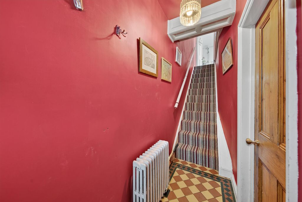 Property photo 2 of 22 Hallway