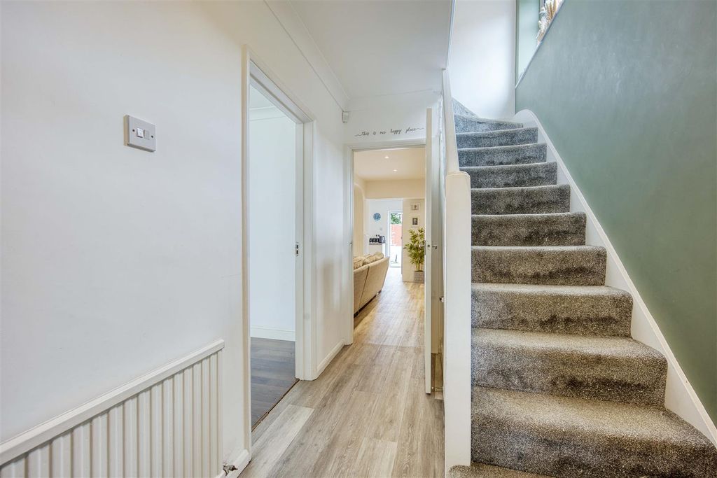 Property photo 2 of 19 Hall