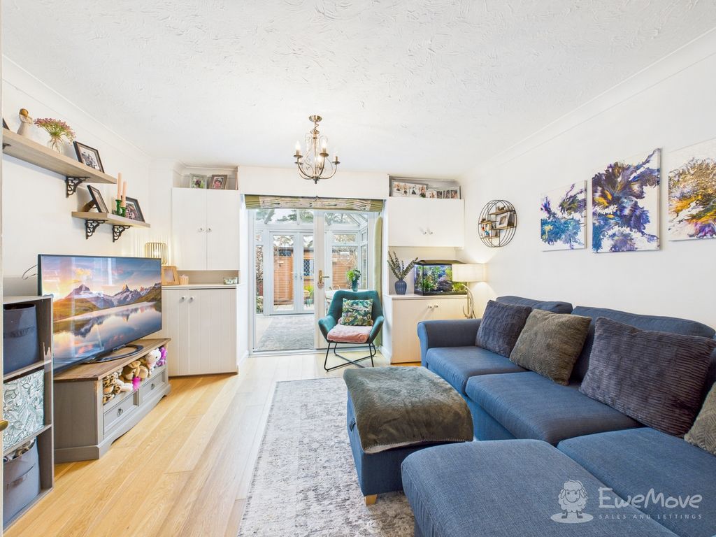 Property photo 2 of 12 Living Room