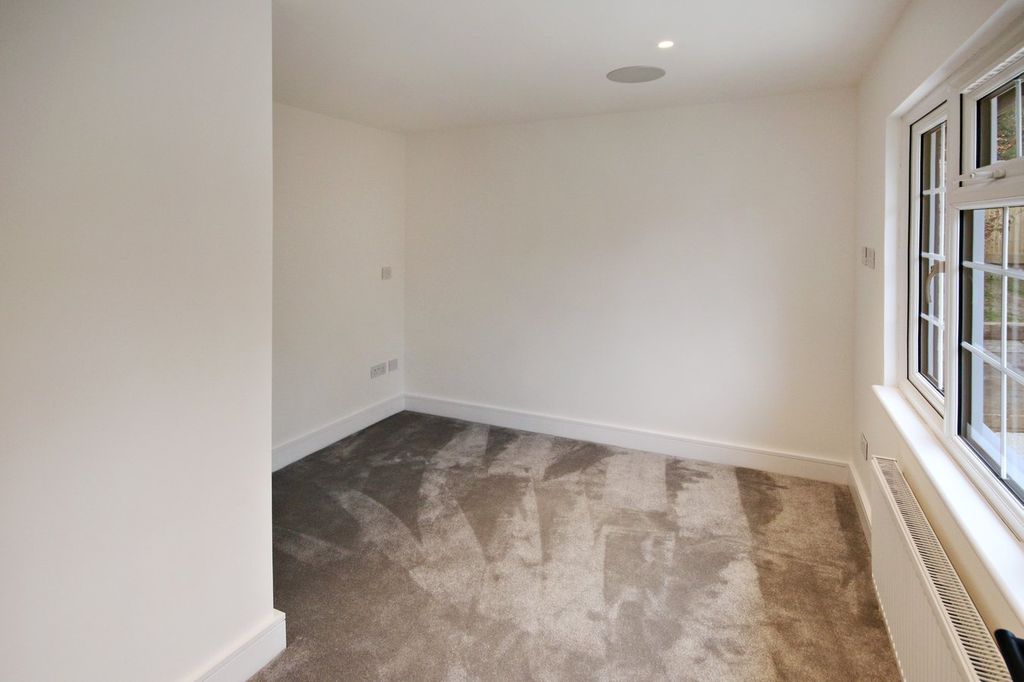 Additional image 23 of 5 bed detached house for saleTurners Hill Road, East Grinstead RH19