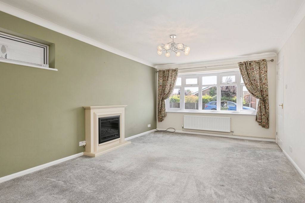 Property photo 3 of 18 Pbox-Img.Jpg