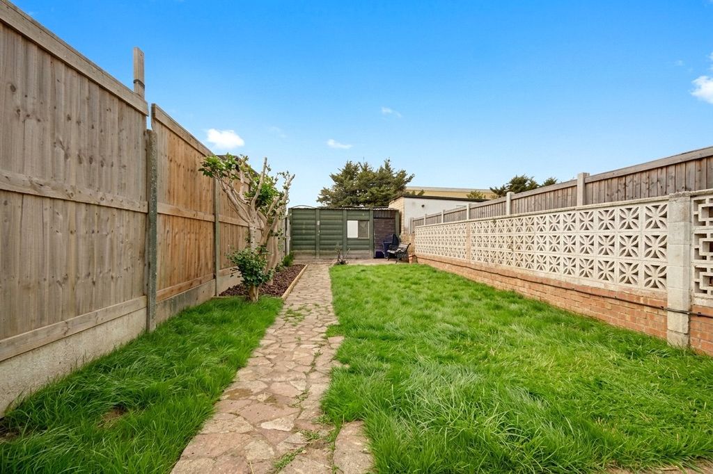 Property photo 1 of 15 Picture No. 16