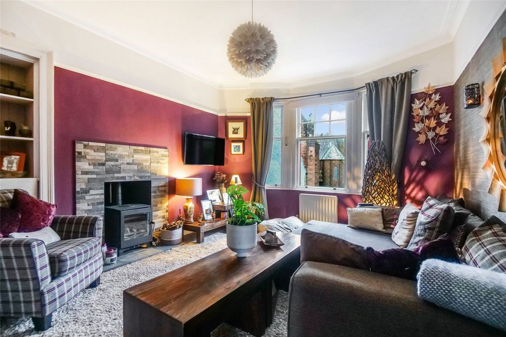 Property photo 2 of 18 Picture No. 04