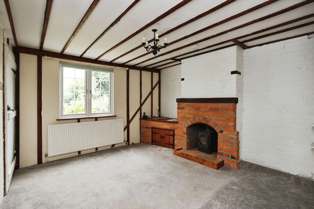 Property photo 2 of 20
