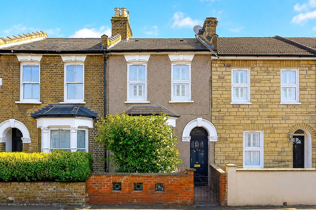 Property photo 1 of 15 Picture No. 02
