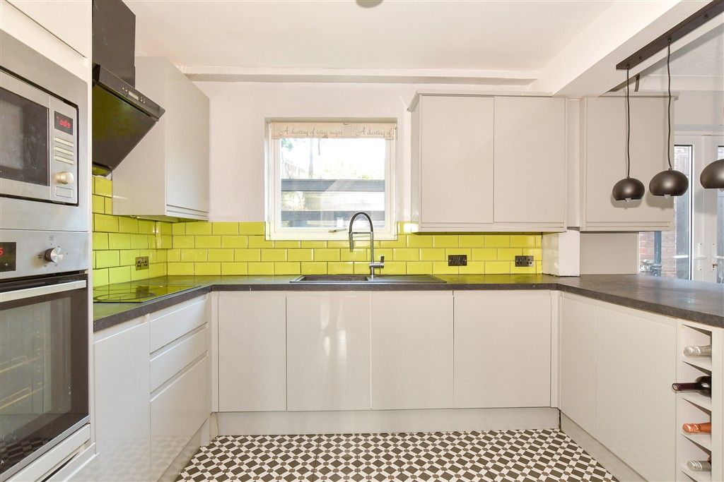 Property photo 2 of 9 Kitchen/Diner