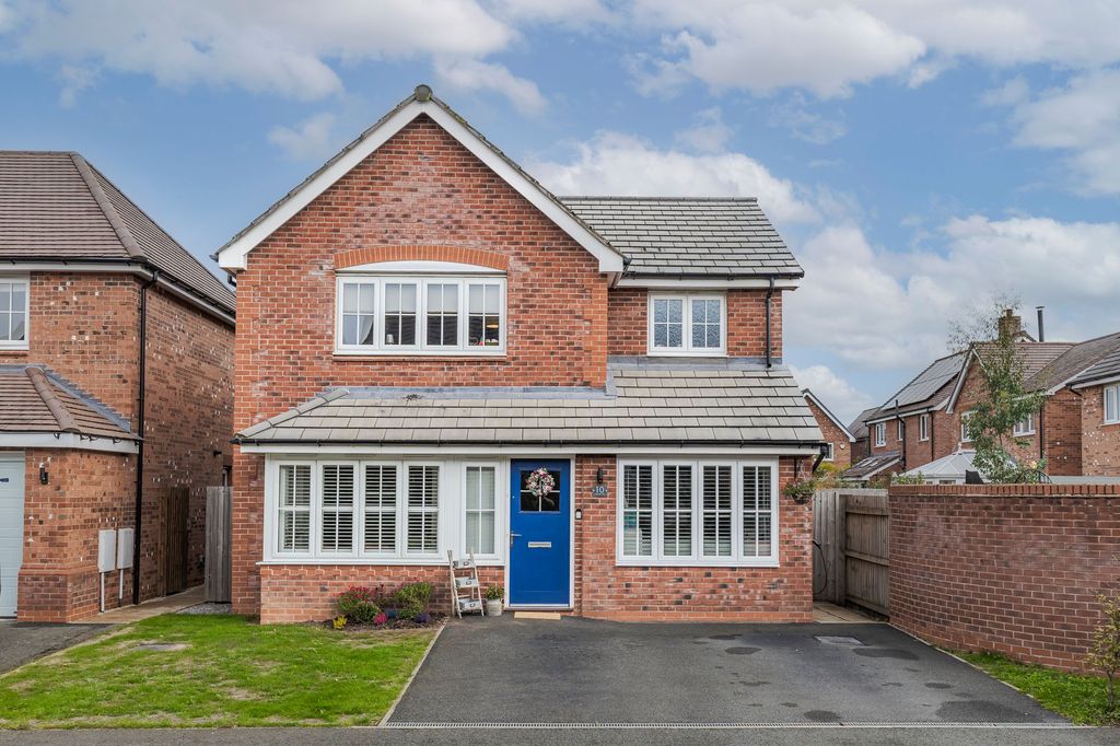 Property photo 1 of 31