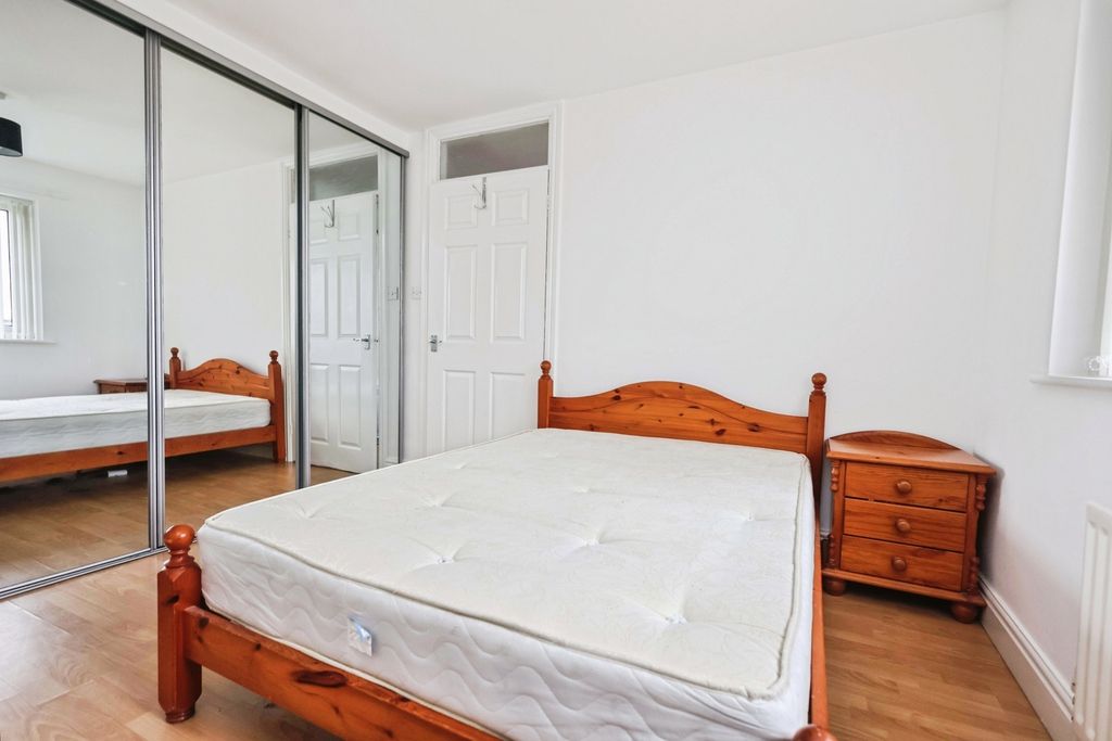 Property photo 3 of 14 Pbox-Img.Jpg