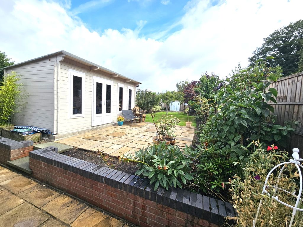 Property photo 1 of 23 Outside