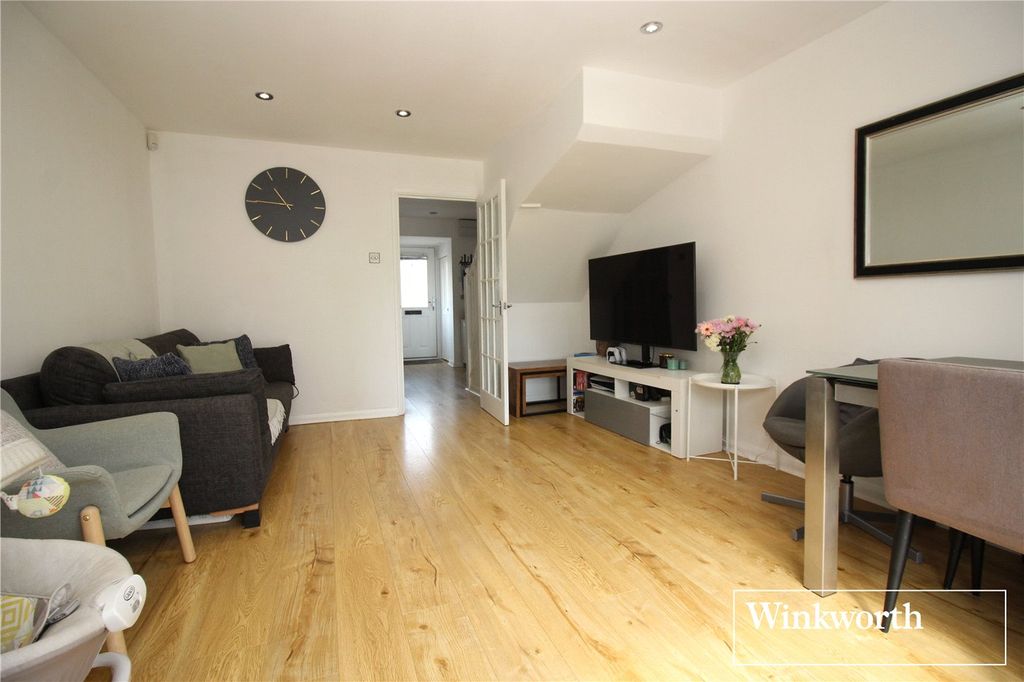 Property photo 3 of 12 Picture No. 23