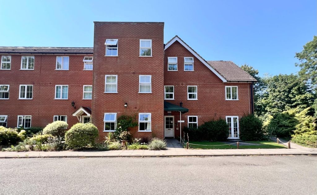 Property photo 1 of 12