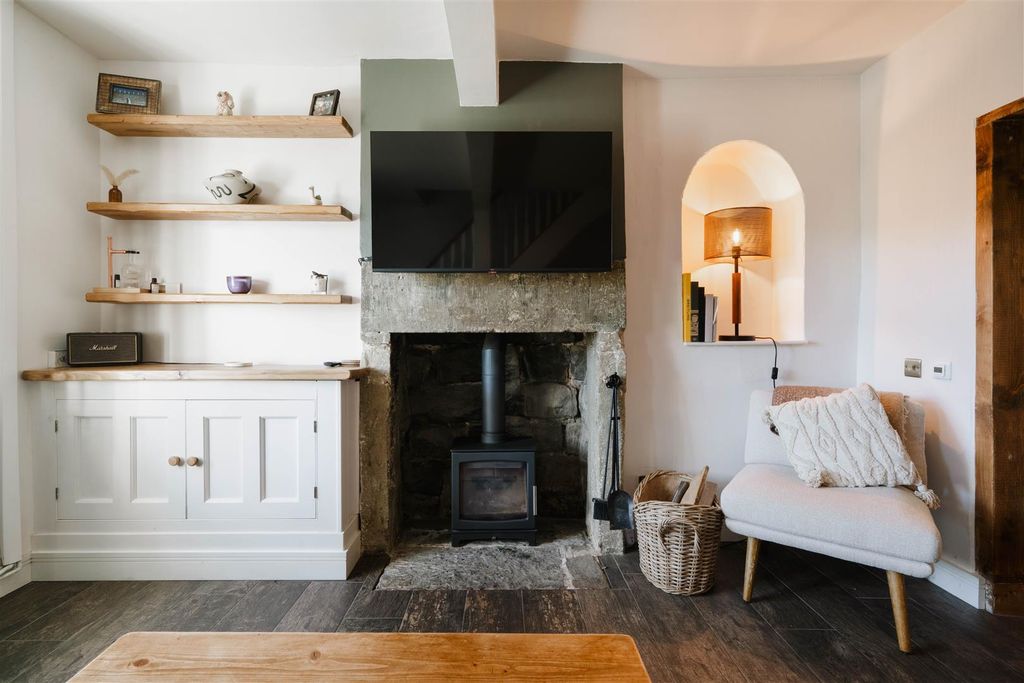 Property photo 3 of 42 Open Plan Living-12.Jpg