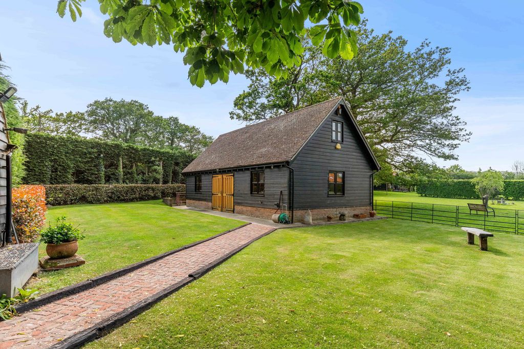 Property photo 3 of 50