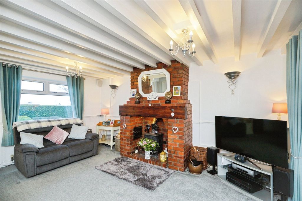 Property photo 2 of 28 Picture No. 21