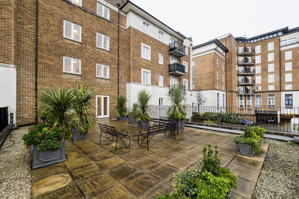 Property photo 3 of 5 Photo 28