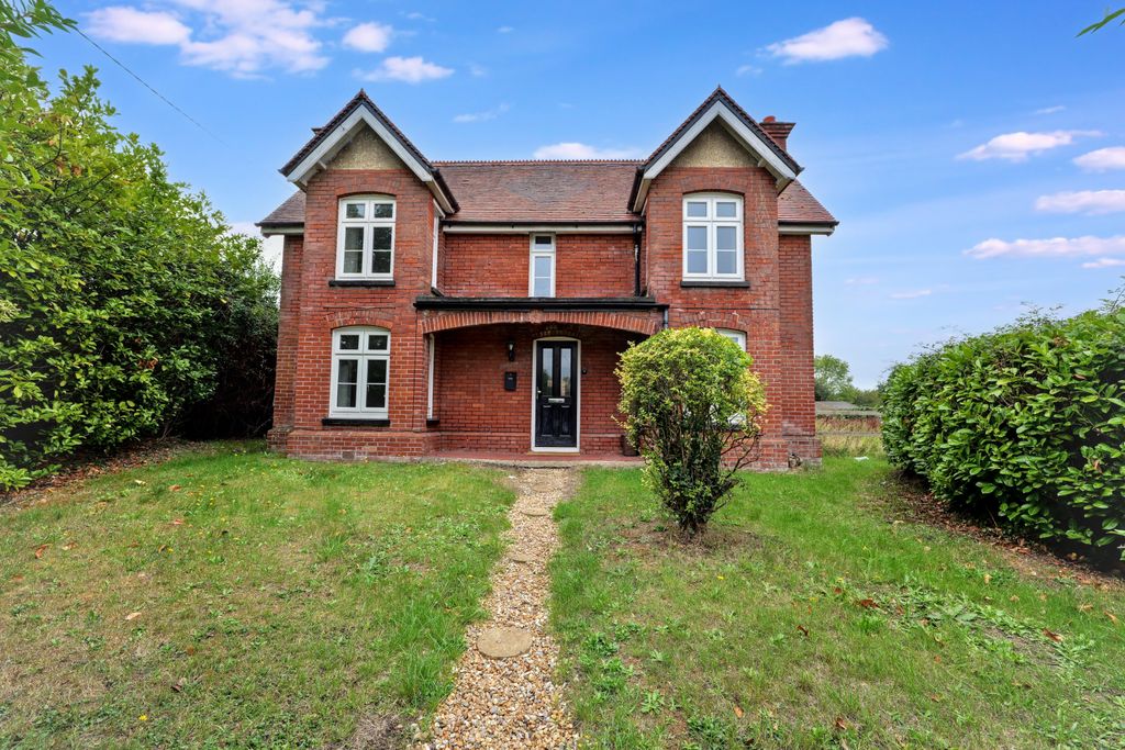 Property photo 1 of 14 Hazelmere, Southampton Road, Cadnam, Southampton, So40 2Nb