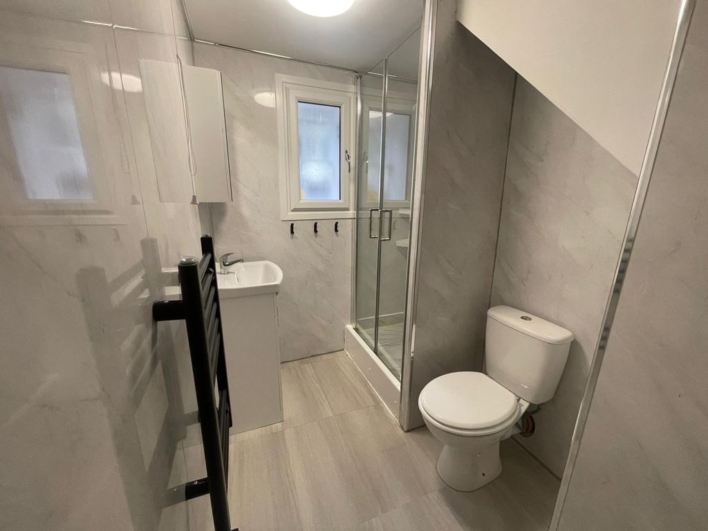 Property photo 3 of 18 Front