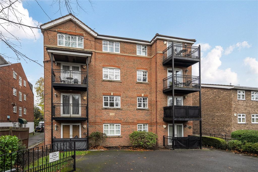 Property photo 2 of 18 Picture No. 19