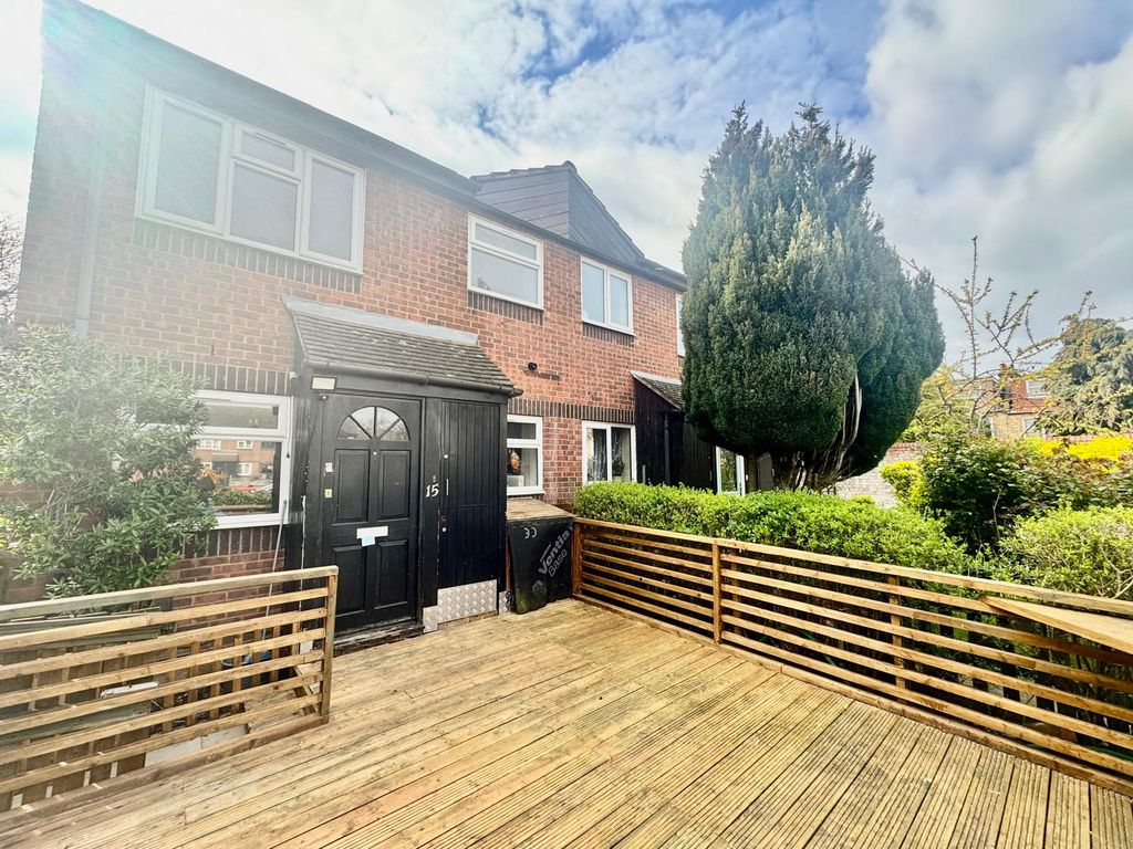 Property photo 2 of 12