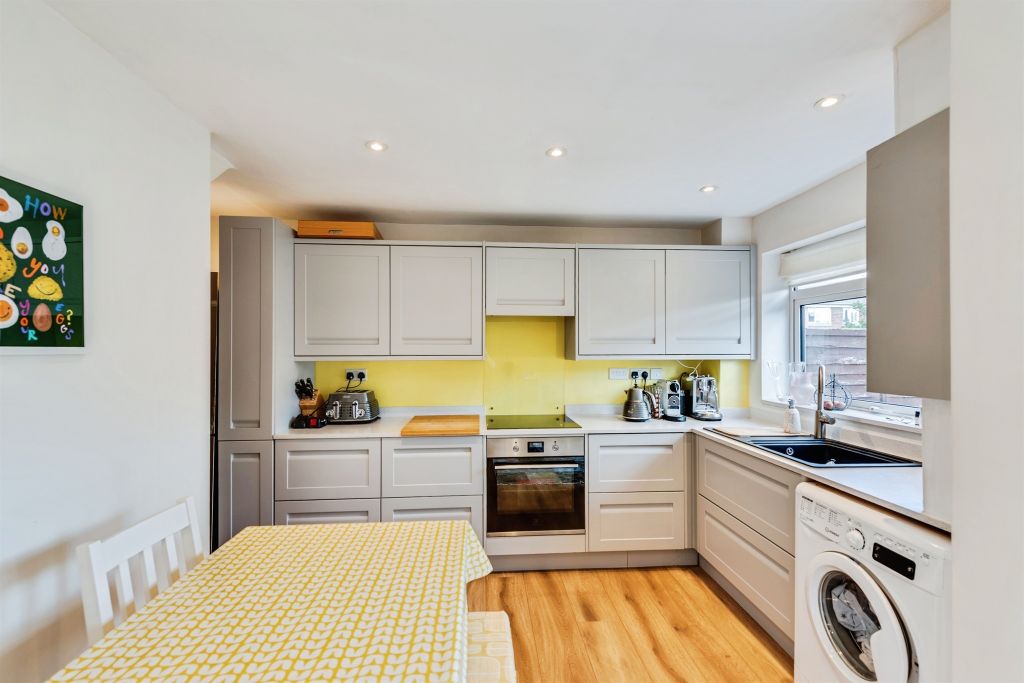 Property photo 3 of 19