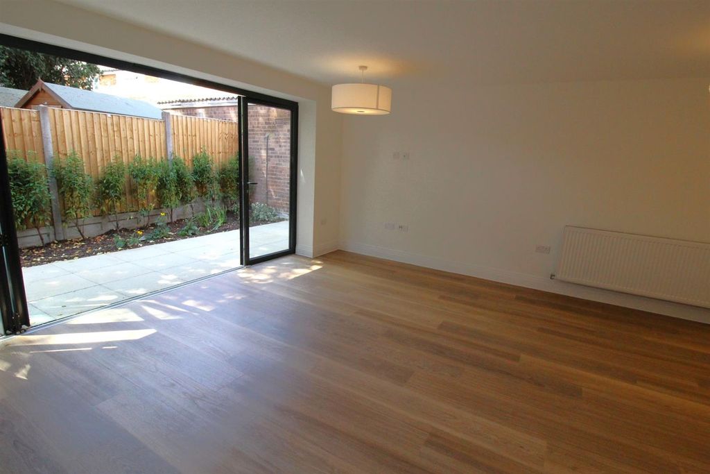 Property photo 3 of 11 Img_3971.Jpg