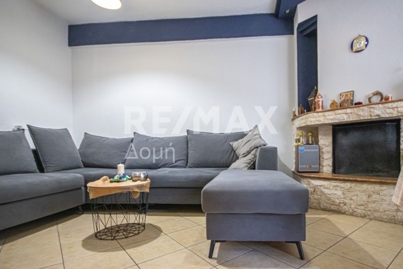 Property photo 3 of 35