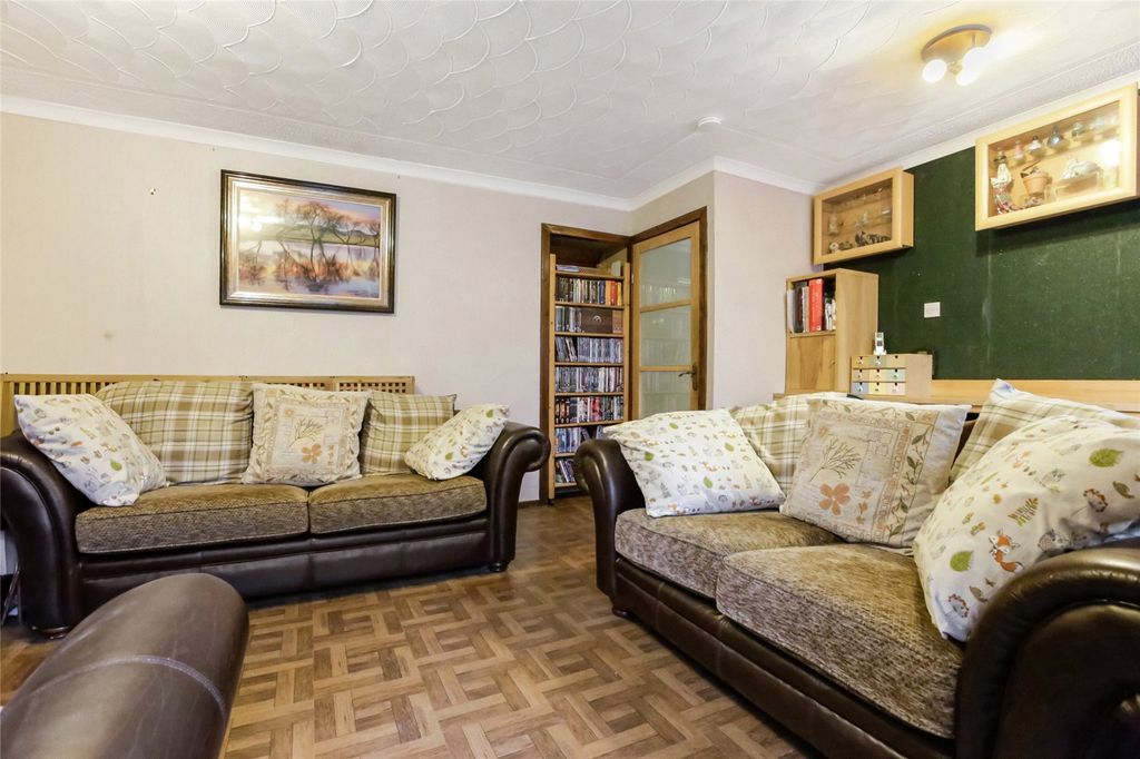 Property photo 3 of 21 Picture No. 03