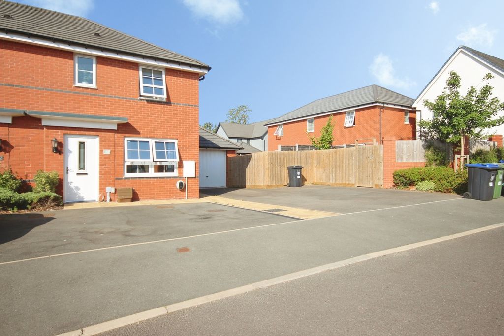 Property photo 1 of 16 Pbox-Img.Jpg