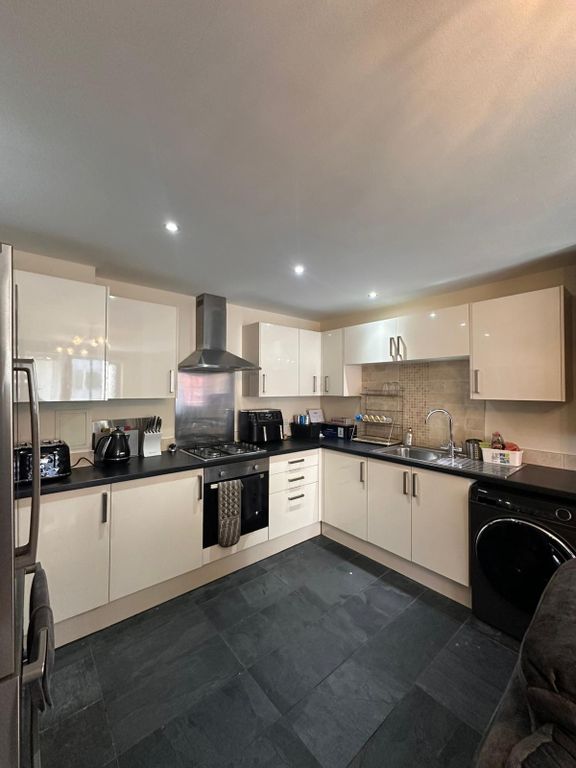 Property photo 2 of 44