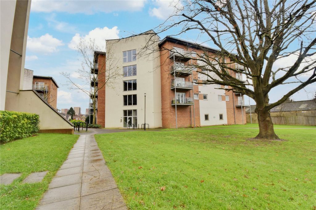 Property photo 1 of 12 Picture No. 13