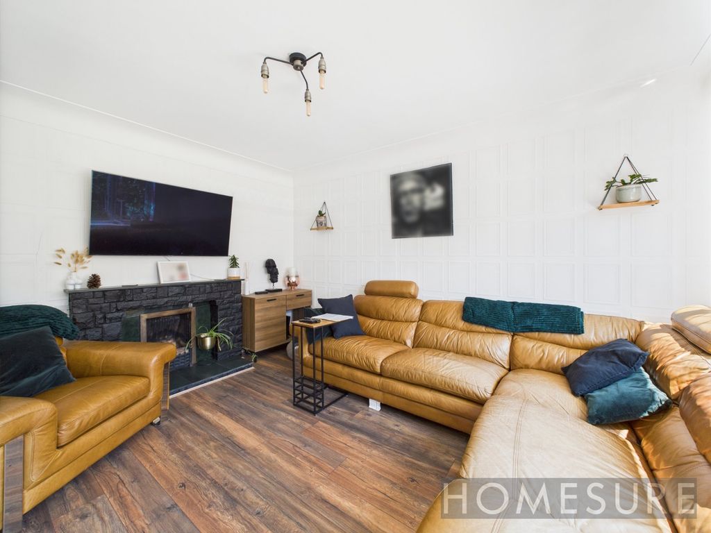 Property photo 2 of 32 Picture No. 32