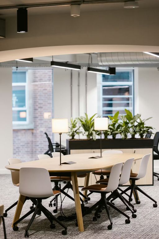 Property photo 2 of 16 Breakout Space