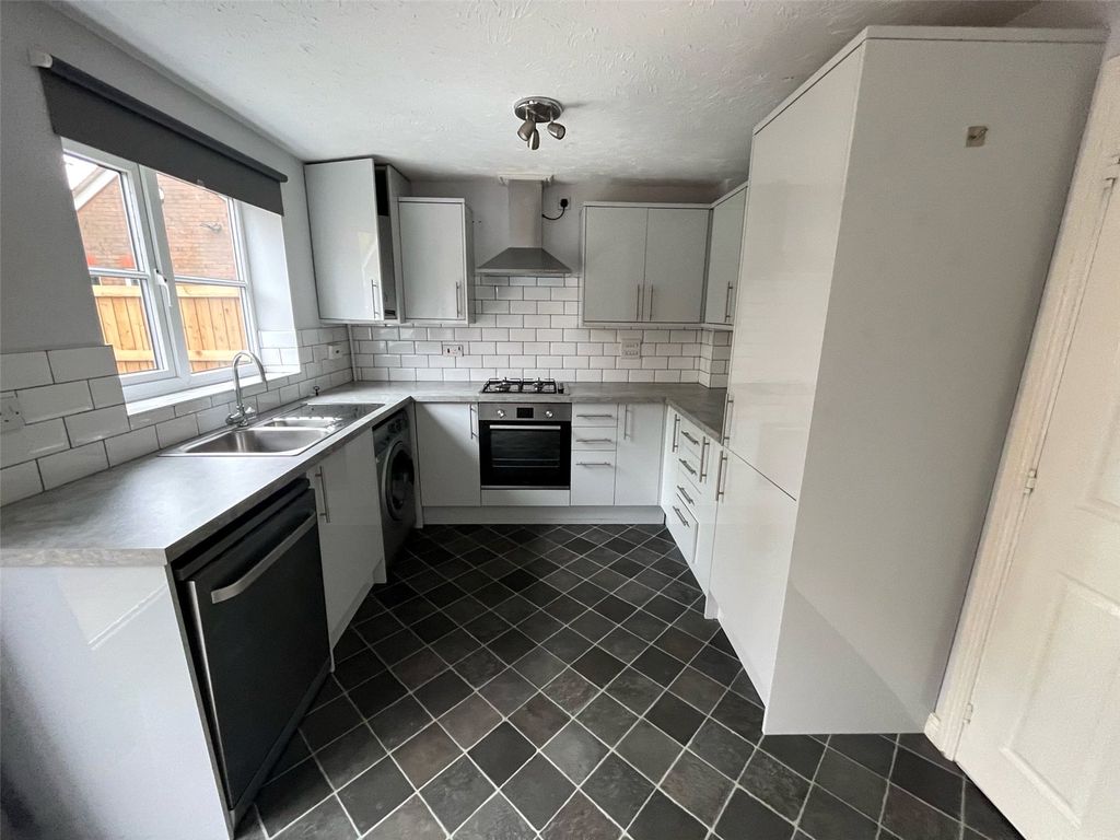 Property photo 2 of 14 Picture No. 34
