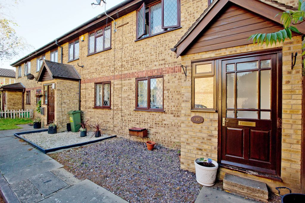 Property photo 2 of 17