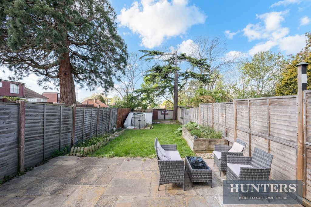 Property photo 2 of 15 Morley Road (1).Jpg