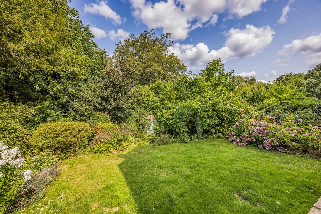 Property photo 2 of 49