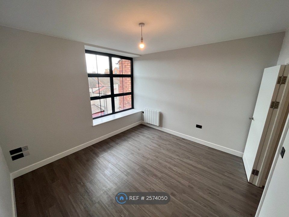 Property photo 2 of 6