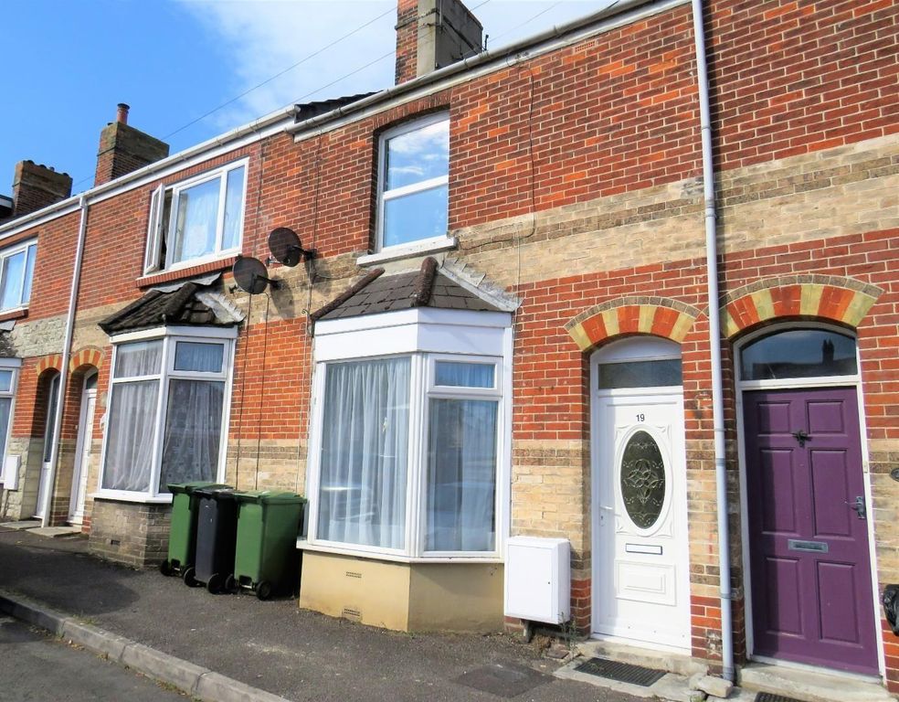 Property photo 1 of 13 Argyle Road Front.Jpg