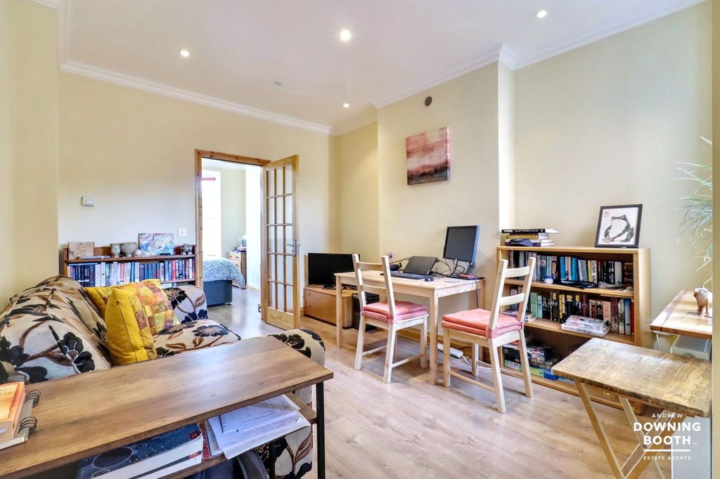 Property photo 3 of 18