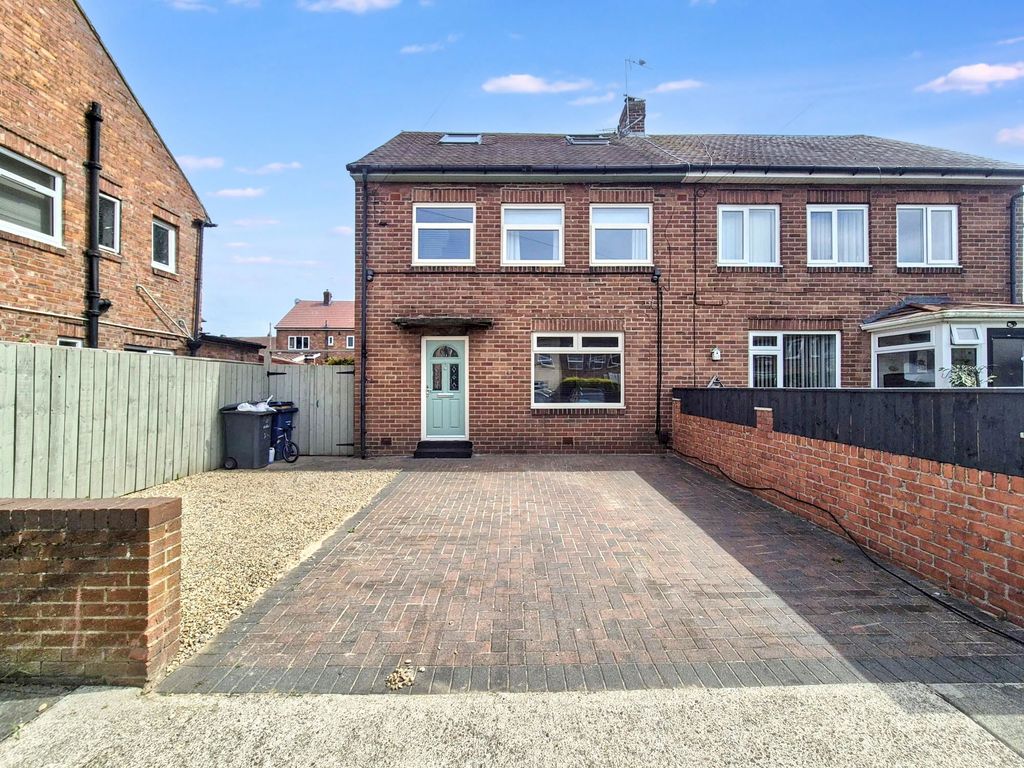 Property photo 1 of 30
