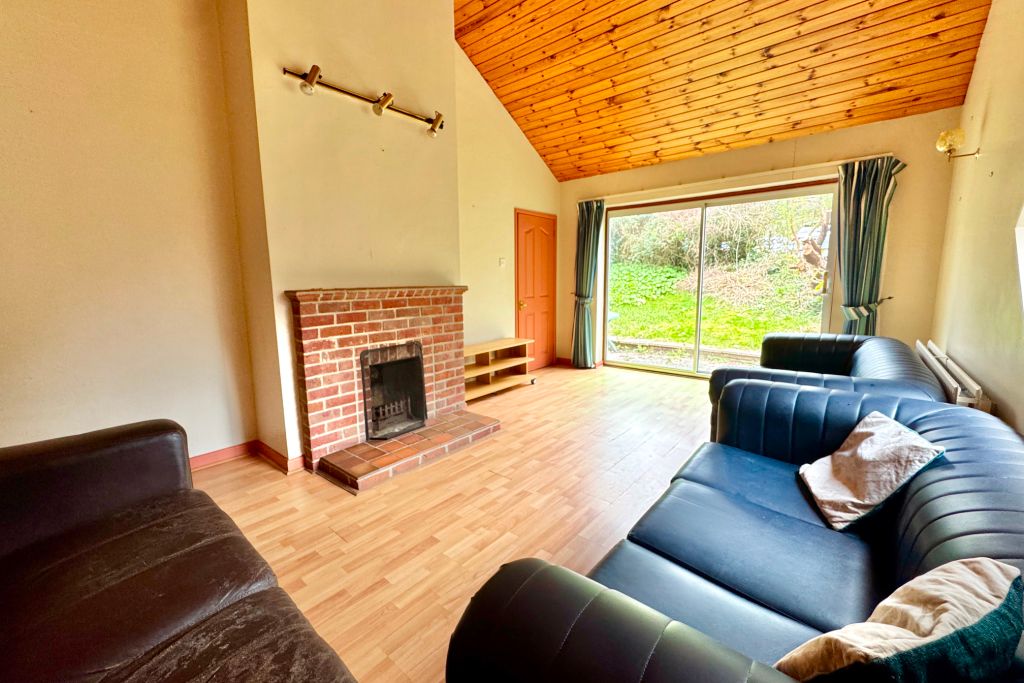 Property photo 3 of 12 Living Room