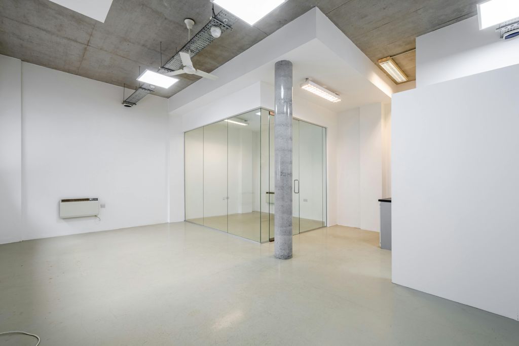 Property photo 2 of 20 North Side Studios 1.06 - Low Res 2.Jpg