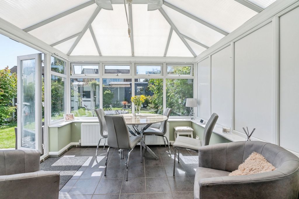 Property photo 3 of 13 Conservatory