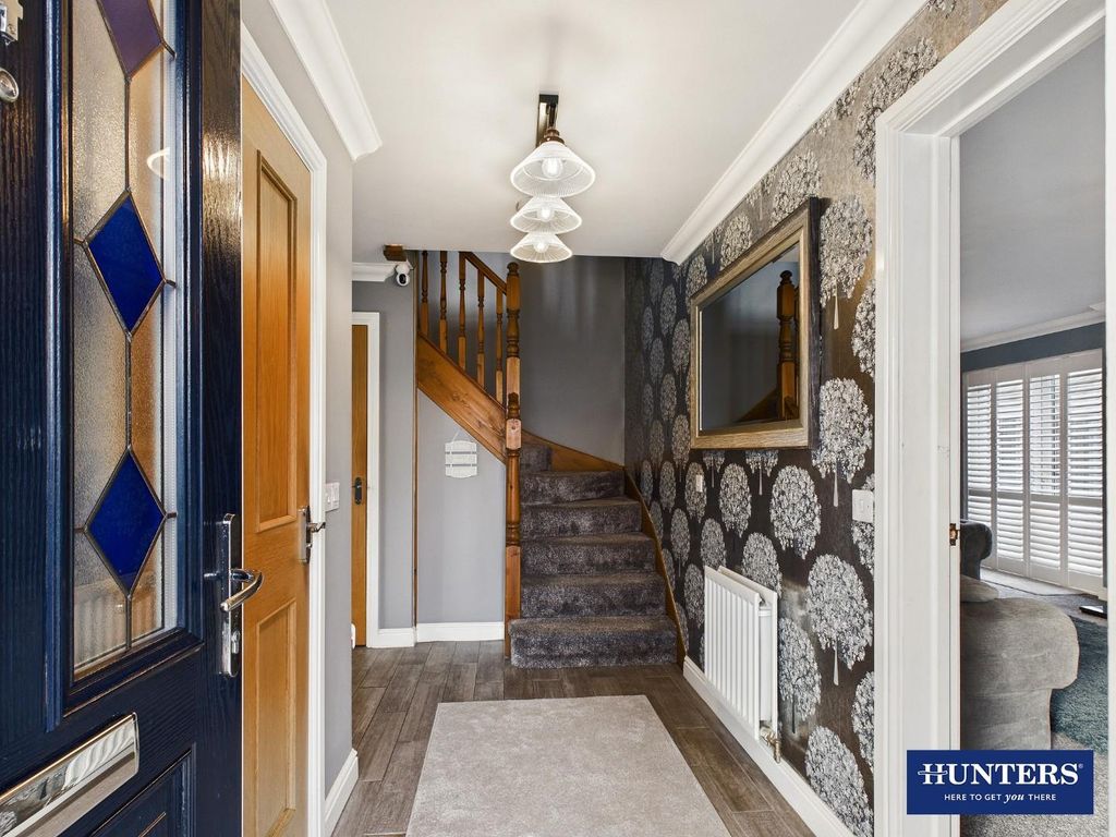 Property photo 2 of 26 Entrance Hall