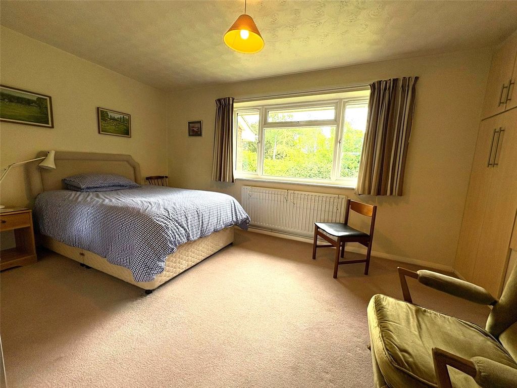 Property photo 3 of 11 Picture No. 15