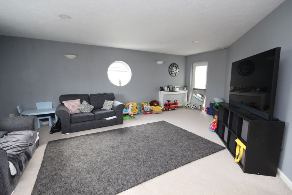 Property photo 2 of 7 Picture No. 04