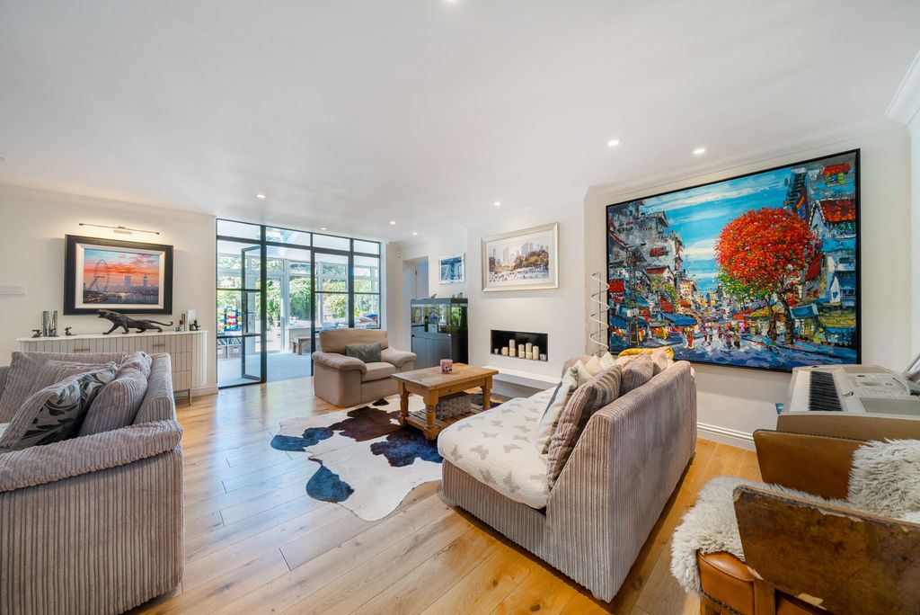 Property photo 3 of 22 1481185-46-6A35Be...